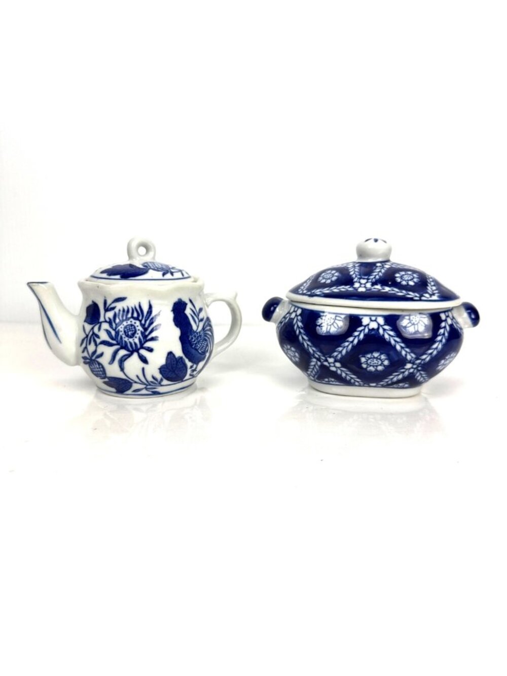 GRYPHONWARE VTG Blue White Rooster Floral Ceramic Mini Teapot & Sugar Set China